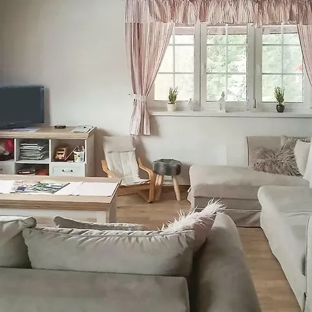 Four Bedroom Holiday In Janov nad Nisou