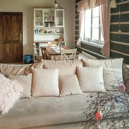 Four Bedroom Holiday In Janov nad Nisou